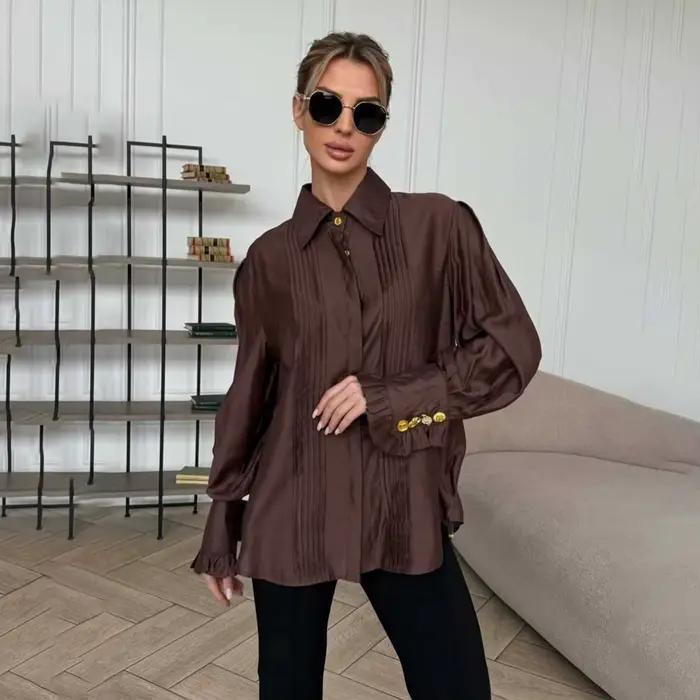 Chemise élégante décontractée à manches longues plissée pour femme NOVA avec boutons décoratifs doré