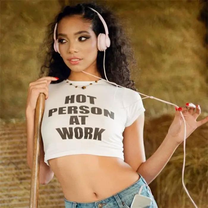 Persona chaude au travail femme T-Shirt été Harajuku haut court Sexy vêtements de fête col rond reca