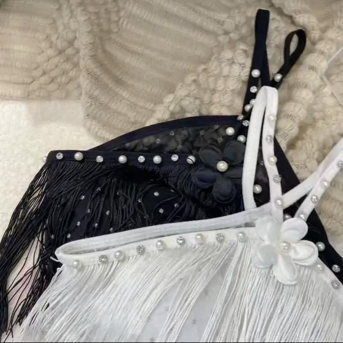 Haut licou décoratif avec bonnets rembourrés