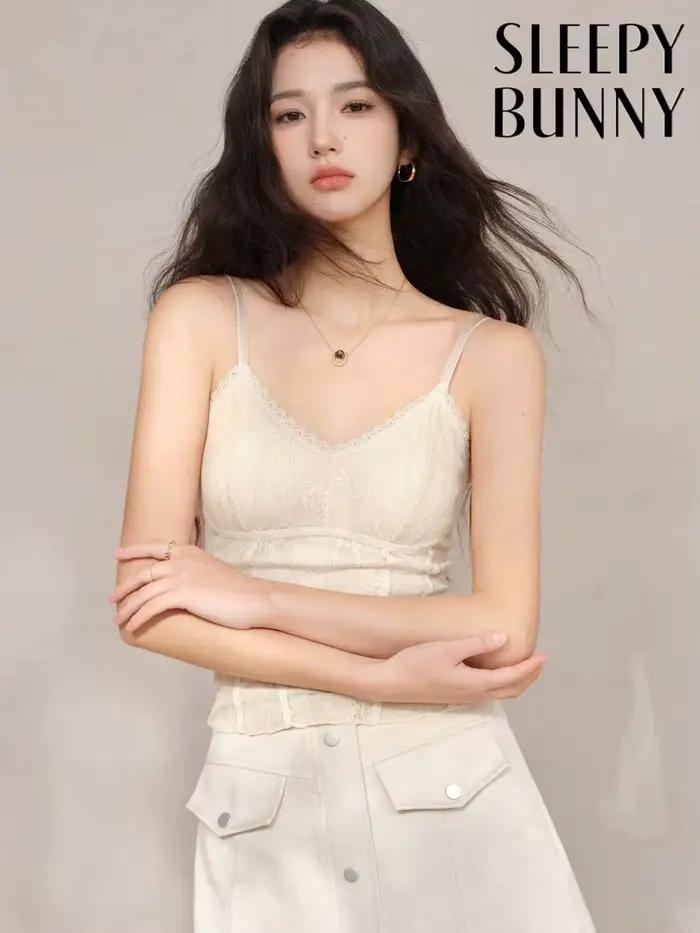 Camisole en dentelle française pour femme avec soutien-gorge rembourré