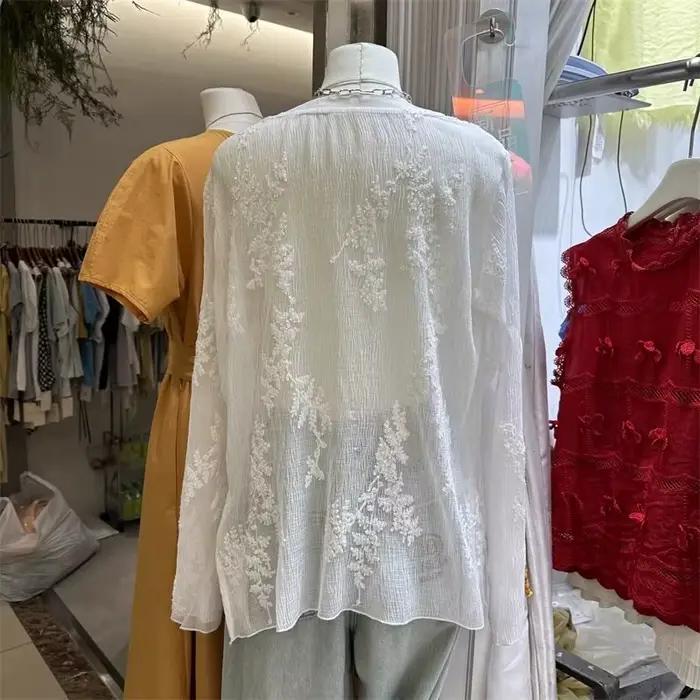Chemise à fleurs brodées protection solaire polyesters été décontracté dentelle mousseline de soie occassions spéciales femmes