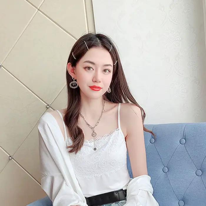 Gilet Uni en Polyester avec Dentelle Subtile pour Femmes Occasions Estivales Chic et Élégantes