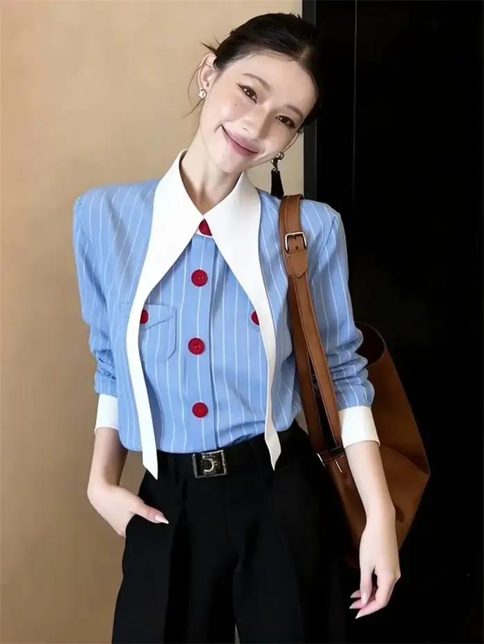 Chemisier élégant et unique à rayures bleues pour femme
