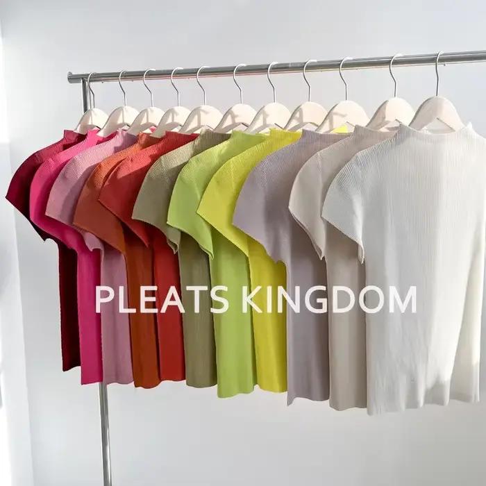 Haut amincissant haut de gamme avec plis style coréen et japonais pour femmes élégantes et sophistiquées occasions printemps été