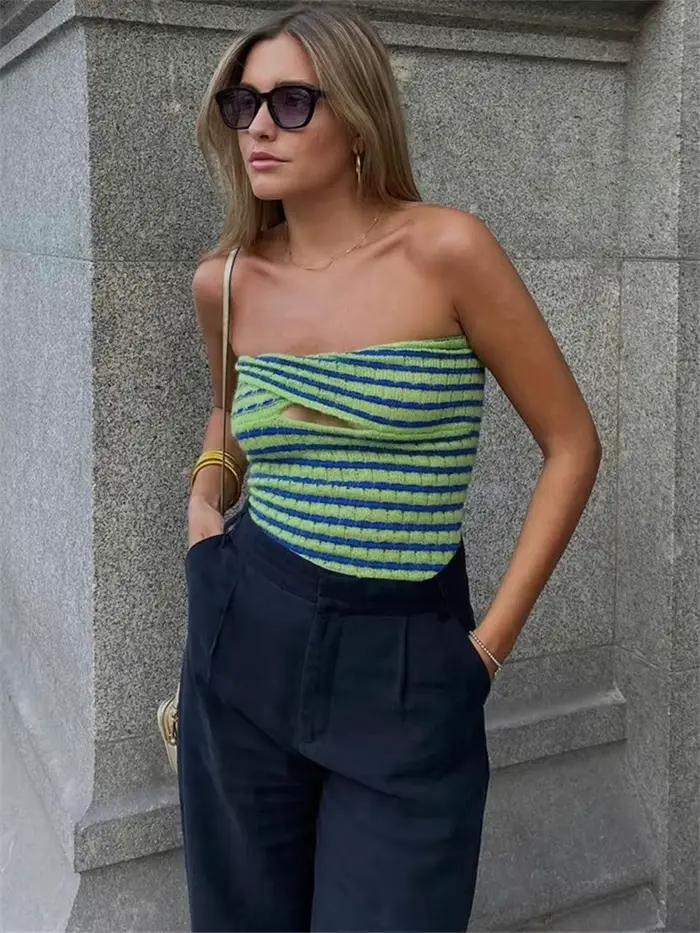 Tossy 2026 – Haut bustier en tricot à épaules dénudées
