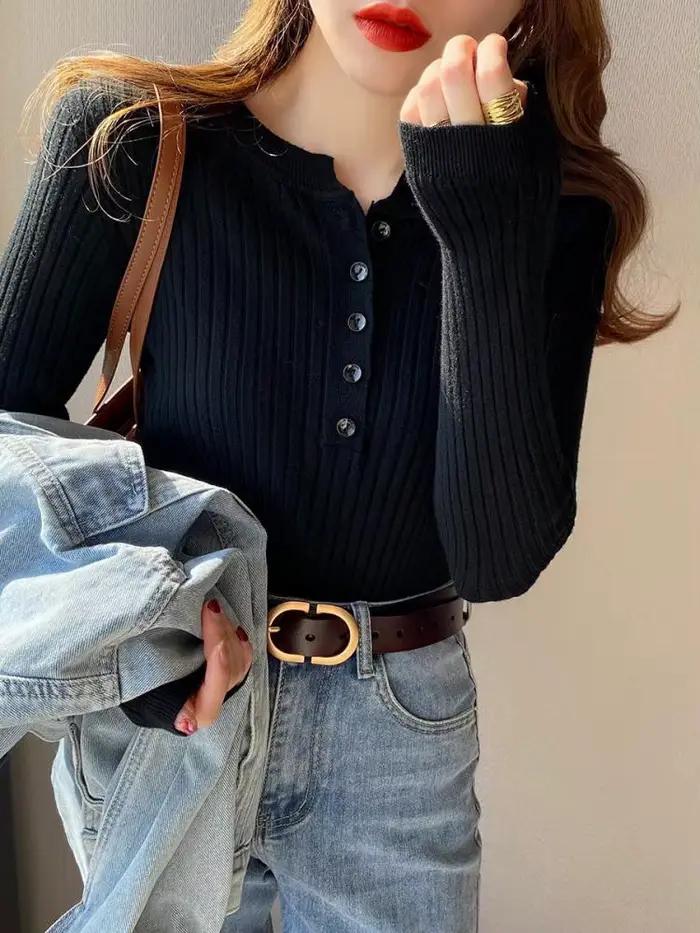 Pull tricoté à col rond pour femme, basique à boutons, style décontracté et audacieux à rayures pour automne-hiver occasions spéciales