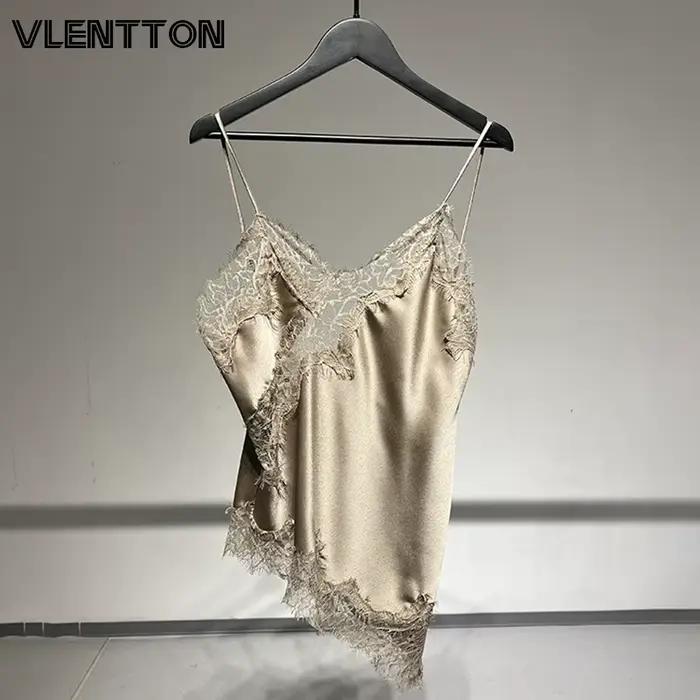 Camisole en satin et dentelle pour femme