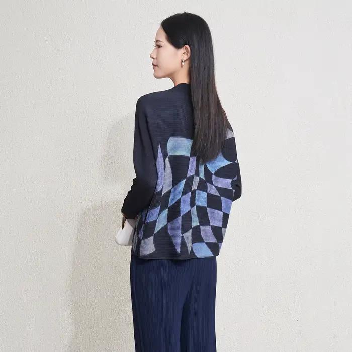 2025 chemisier femme automne hiver nouveau col rond ample manches chauve-souris artistique imprimé géométrique pull en