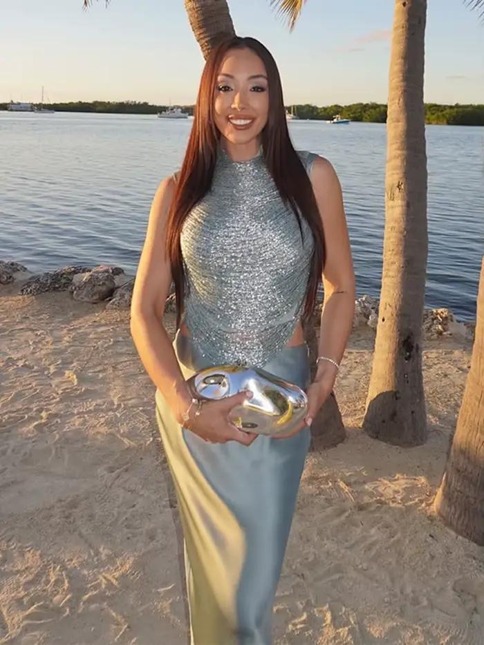 Ensemble féminin sexy avec crop top à paillettes et jupe sirène en satin pour femmes pour occasions spéciales