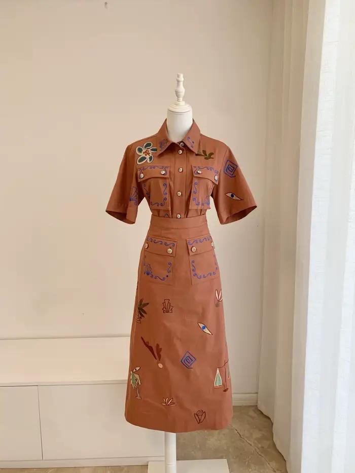 Chemise pour femme avec motif brodé