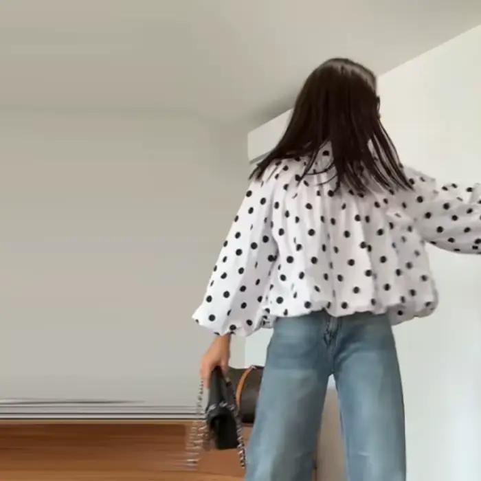 Chemisier élégant et chic à pois avec lacets pour femme