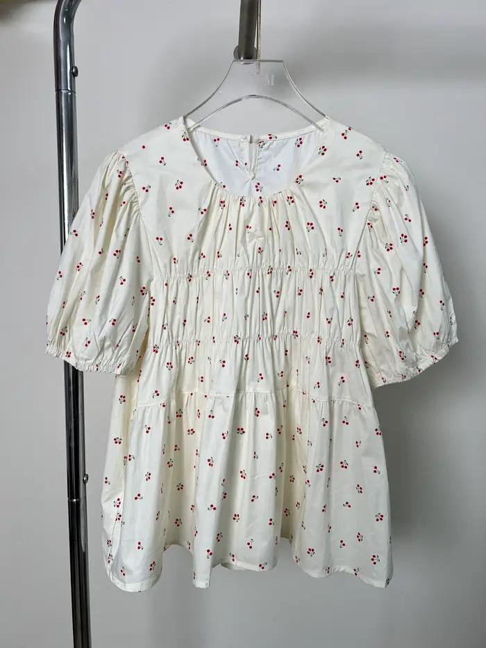 Chemisier à manches bouffantes pour femmes, imprimé cerises, col rond, décontracté, à volants, coupe