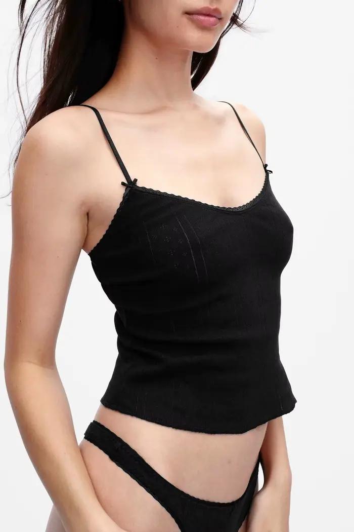 Haut long en coton biologique jacquard avec bretelles en dentelle noire et blanche