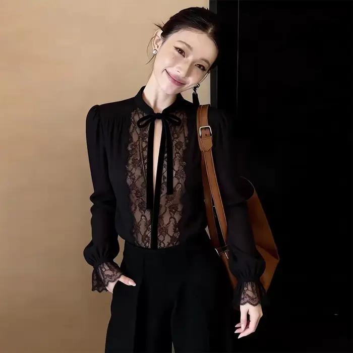 Haut de luxe noir en dentelle à manches longues pour femme, en maille transparente, col en V, avec l