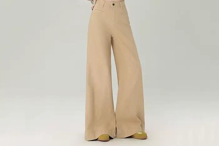 Jean kaki à jambes larges pour femme