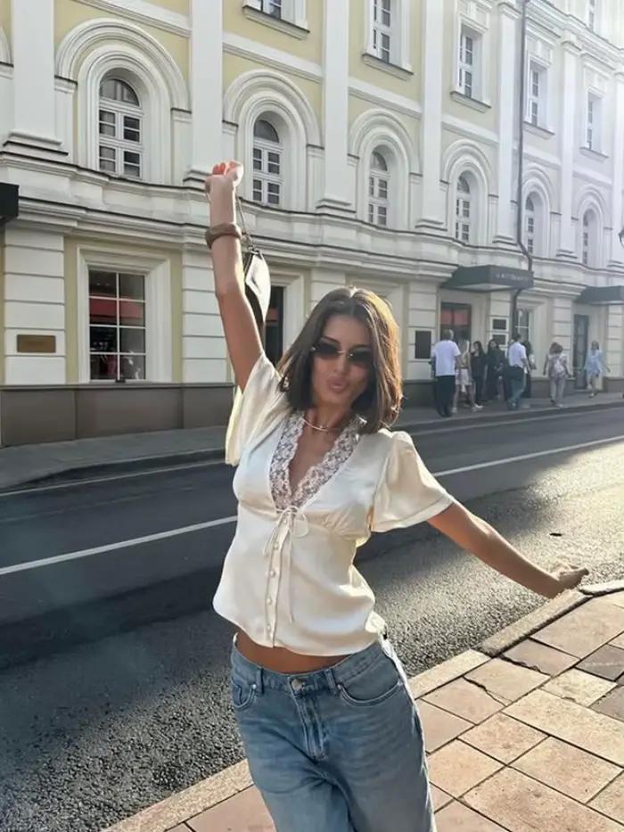 Nouveau T-shirt court chic en satin blanc sexy pour femme