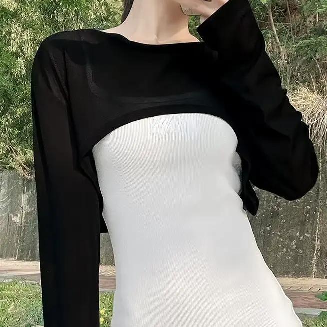T-shirt transparent à manches longues et col rond pour femme