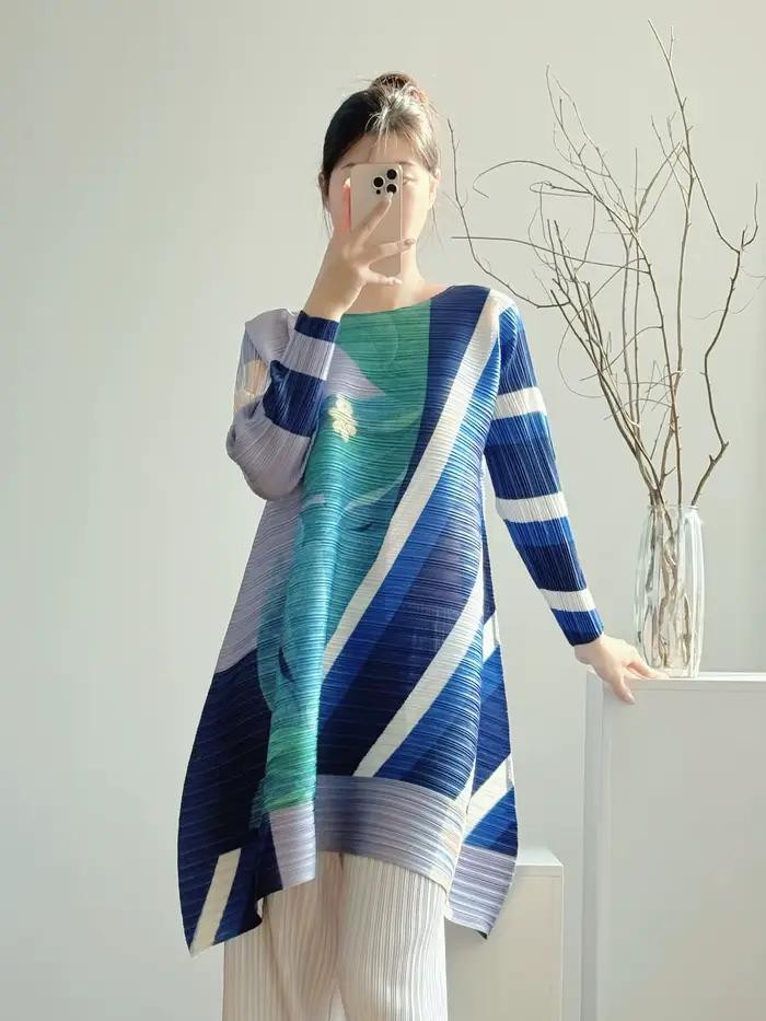 Tunique plissée asymétrique à manches longues pour femme