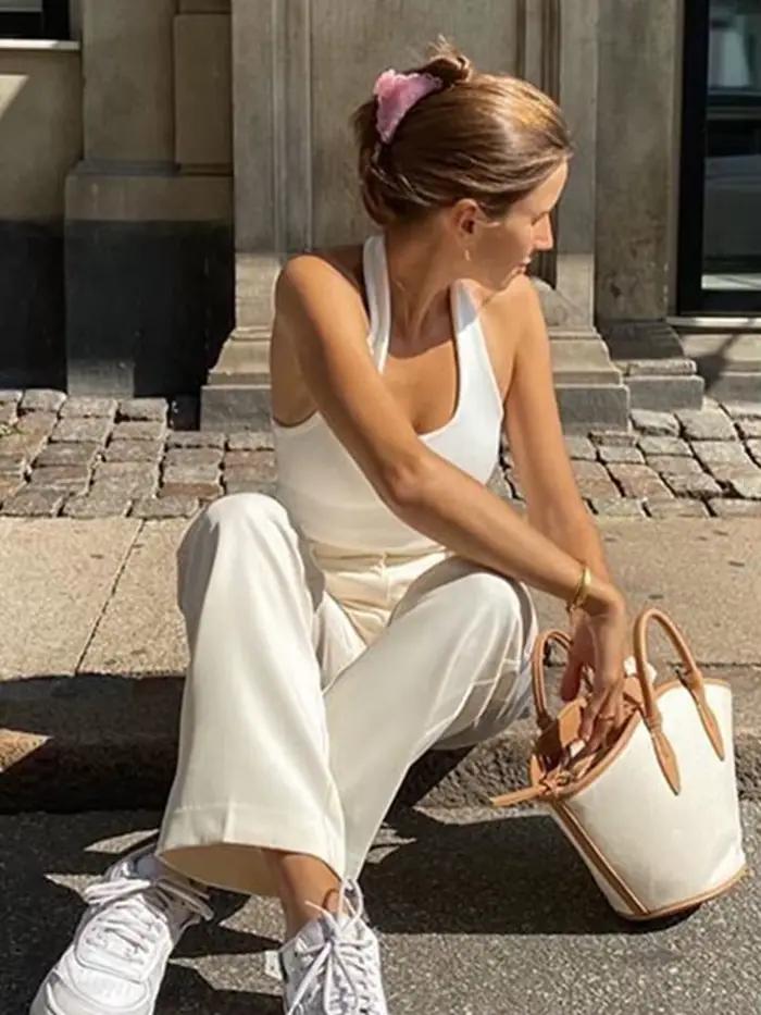 Débardeur blanc dos nu pour femmes