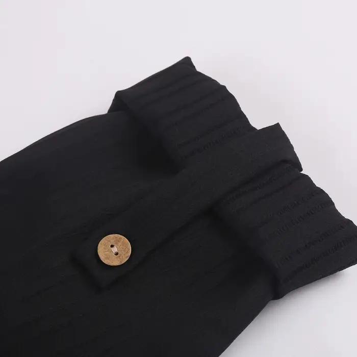 Chemisier en polyester surdimensionné pour femmes avec manches longues et col en V pour occasions spéciales et décontractées ```