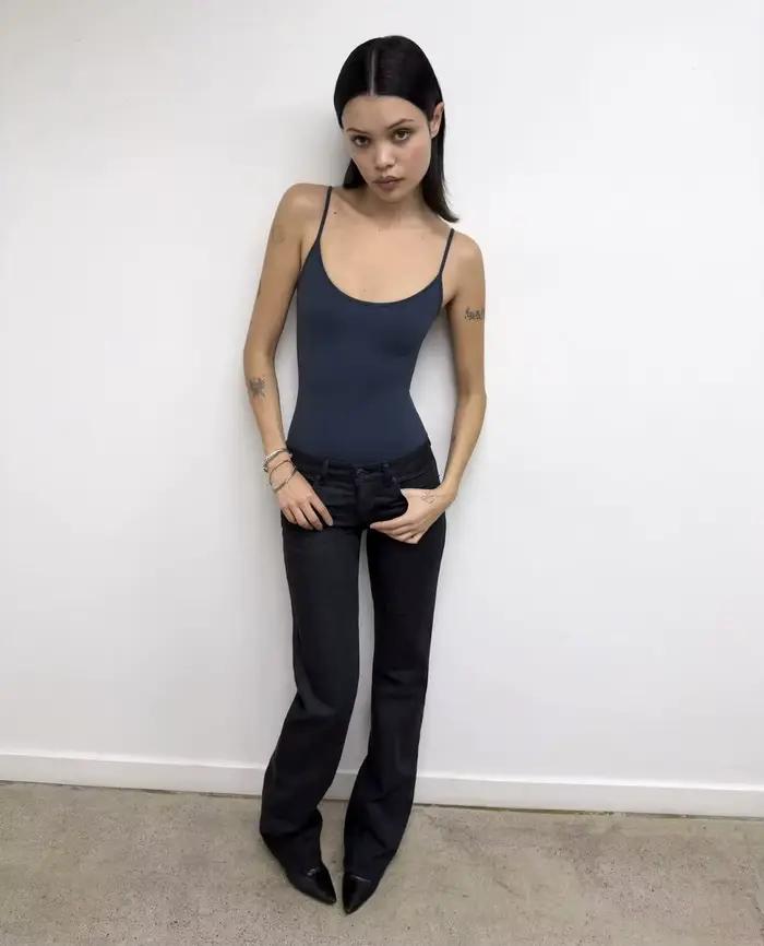 Halter en tissu tank de couleur violet