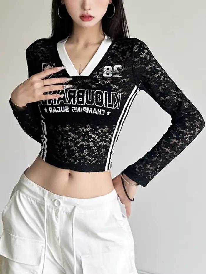 Lettres imprimer t-shirts pour femmes Y2k vêtements col en v haut court à manches longues Camisetas dentelle chemise féministe coupe ajustée Ropa De Mujer