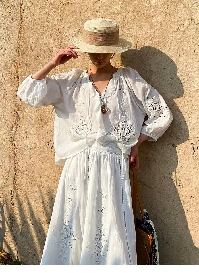 Nouvelle Blouse Femme Bohème Vintage Broderie Blanche Printemps-Été 100% Coton Manches Longues Décontractée Creuse pour Vacances