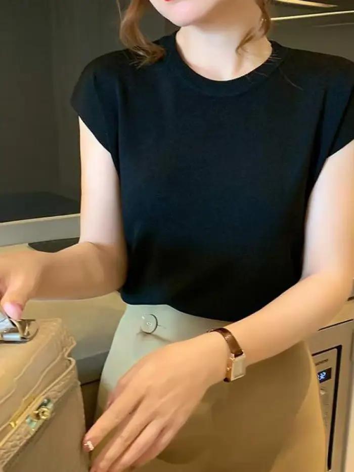 Pull-over tricoté décontracté à manches courtes et col rond pour femme