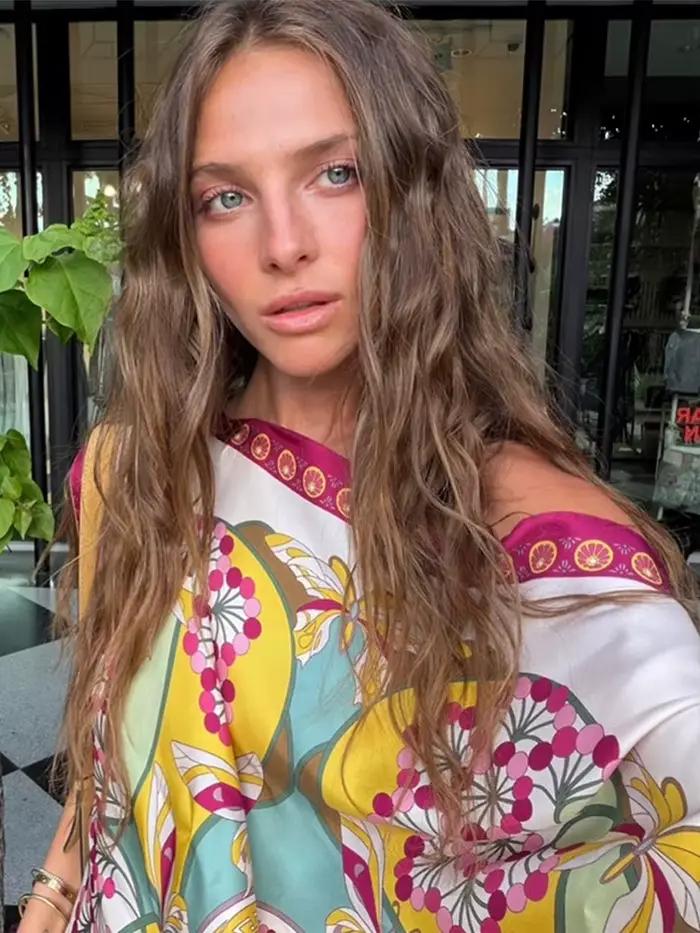 Haut Cache-Cœur Bohème à Imprimé Floral pour Femme – Blouse Décontractée d'Été Ample pour Vacances et Plage – Tenue Féminine Tendance Sans Manches et Épaules Dénudées