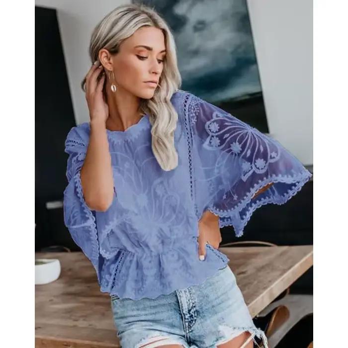 Chemisier Bohème Floral en Dentelle pour Femme - Haut Peplum Transparent à Manches Cloche et Ourlet Volanté pour Tenues Décontractées d'Été et de Vacances