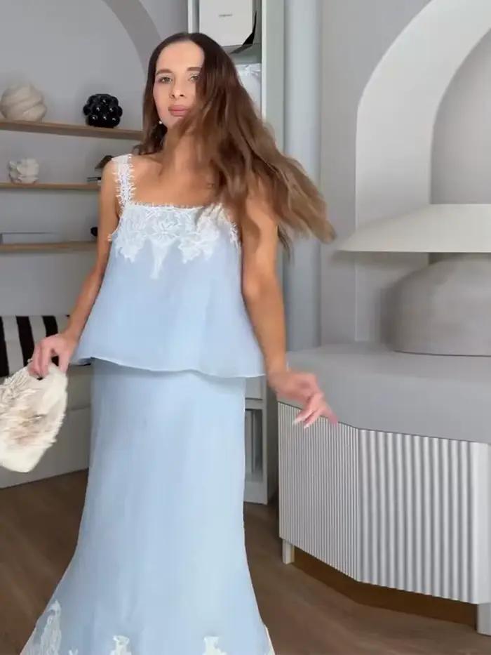 Nouvel ensemble chic pour femme : Haut court dos nu en dentelle patchwork et jupe longue fendue taille haute à lacets