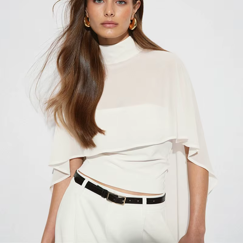 Élégant ensemble 2 pièces superposé pour femme : haut cape en mousseline à col montant et dos ajouré