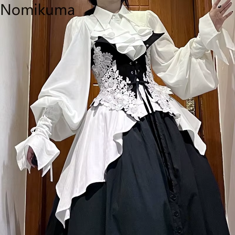 Chemisiers japonais De Style Lolita pour femmes, 2025 Blusas Mujer De Moad, coupe cintrée, manches évasées, chemises blanches, chemisier irrégulier Goth
